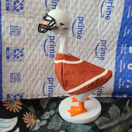 7 Inch Magnetic Desk Goose Plastic Football Costume Set (2 Pcs with Helmet & Jersey) - Cute Sport Outfit for Table Decoration, Fun Office DIY Accessory, Game Day Gift, Ornaments
