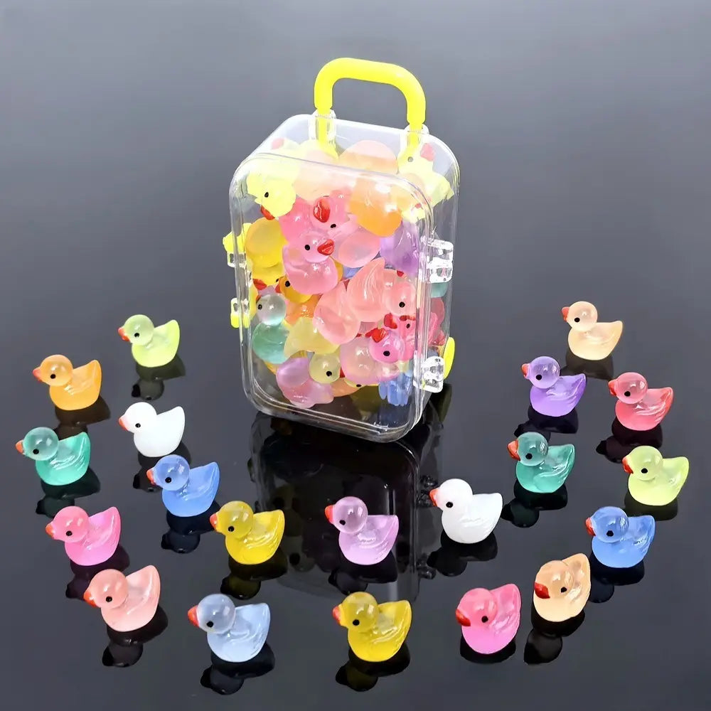 40pcs Mini Ducklings + 1pc Mini Suitcase, Cute Duck Design, Glow-In-The-Dark Decorative Ornaments, Resin Animal Figurines, Creative Home & Office Décor, Holiday Gifts, Decoration Items