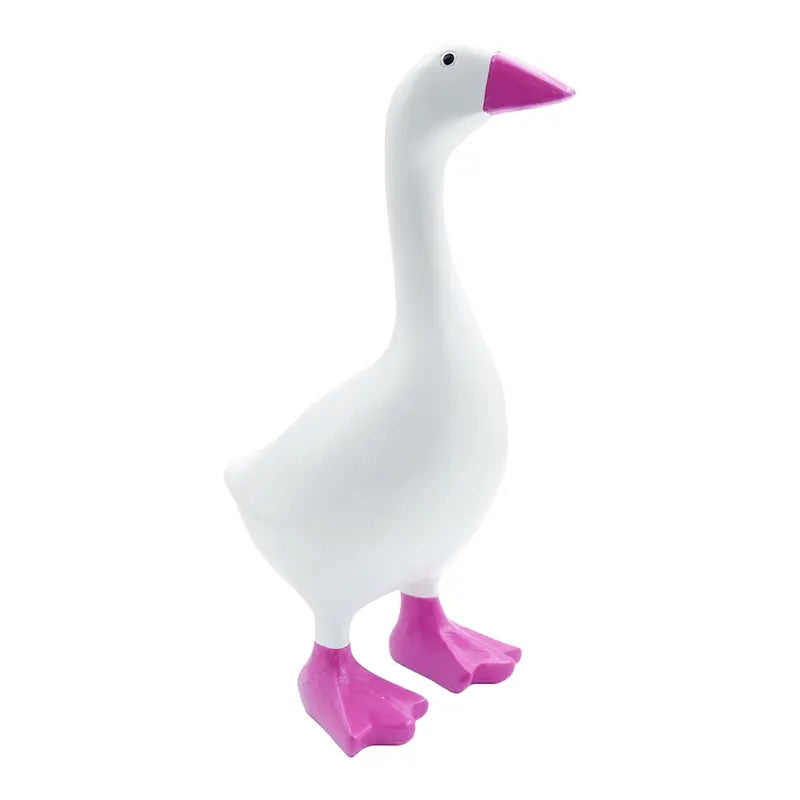 Desk Goose 7 Inch Desktop Goose Statue Cute resin goose statue with magnetic beak and keychain Mini Desktop Goose Statue Decor for Living Room Bedroom Bookshelf Coffe Table and Office Display, Gifts For Women, Trinkets, Desk Accessories