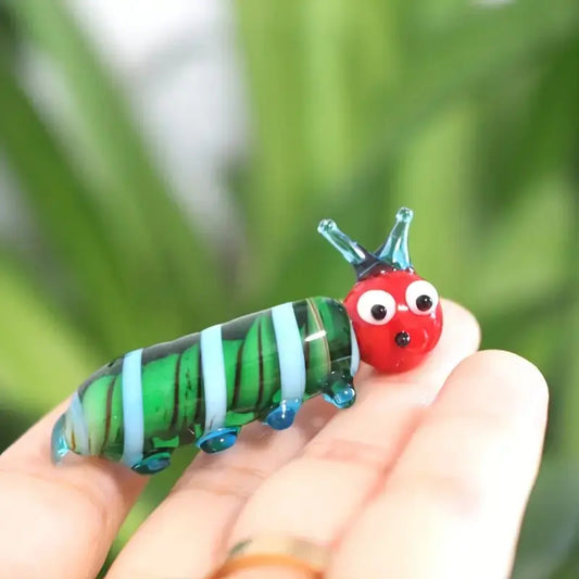 Handmade Colorful Glass Caterpillar Ornament, Animal Design, Home & Car Decoration, Decoration Items, Home Decor Accessory, Perfect Holiday Gift, Unique Craftsmanship, Decorative Figurine, Collectible Figurines