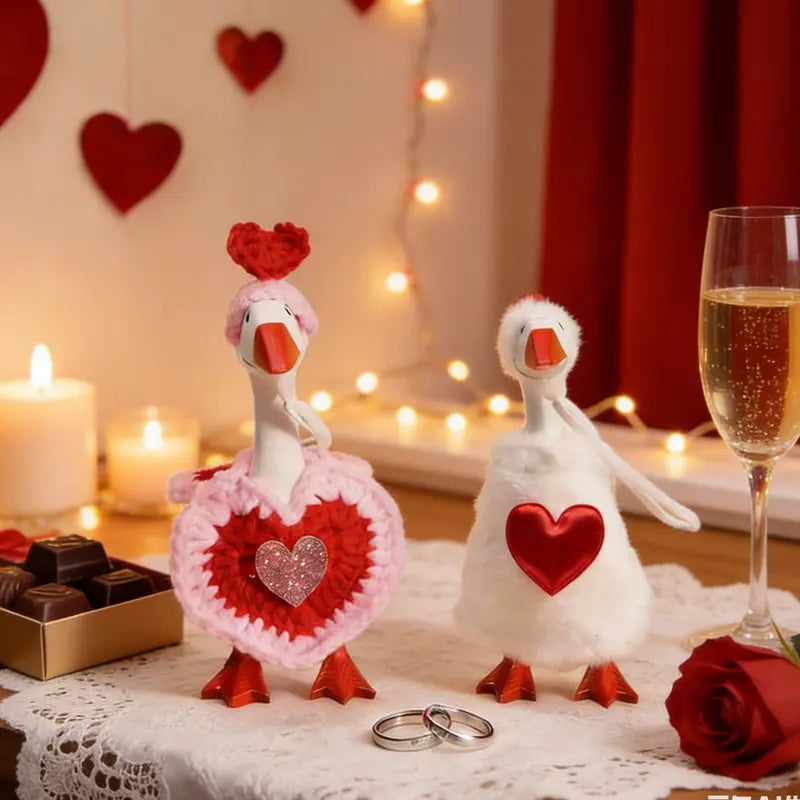 Desk Goose Outfits Porch Goose Outfits, 2 PCS 7 Inches Love Porch Geese Costume Accessories, Cute Desk Goose Clothes  Desktop Geese for Table Decoration