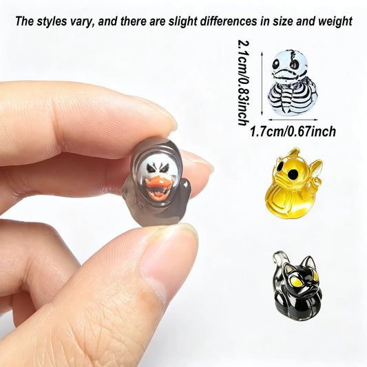 Mini Devil, Ghost and Skeleton Design Glow-in-the-Dark Resin Ducks, Duck Statues, Decor Figurine, Cute Haunting Desktop Decor, Mini Garden Ornament, Halloween & Christmas Decoration #GLOBAL PICKS