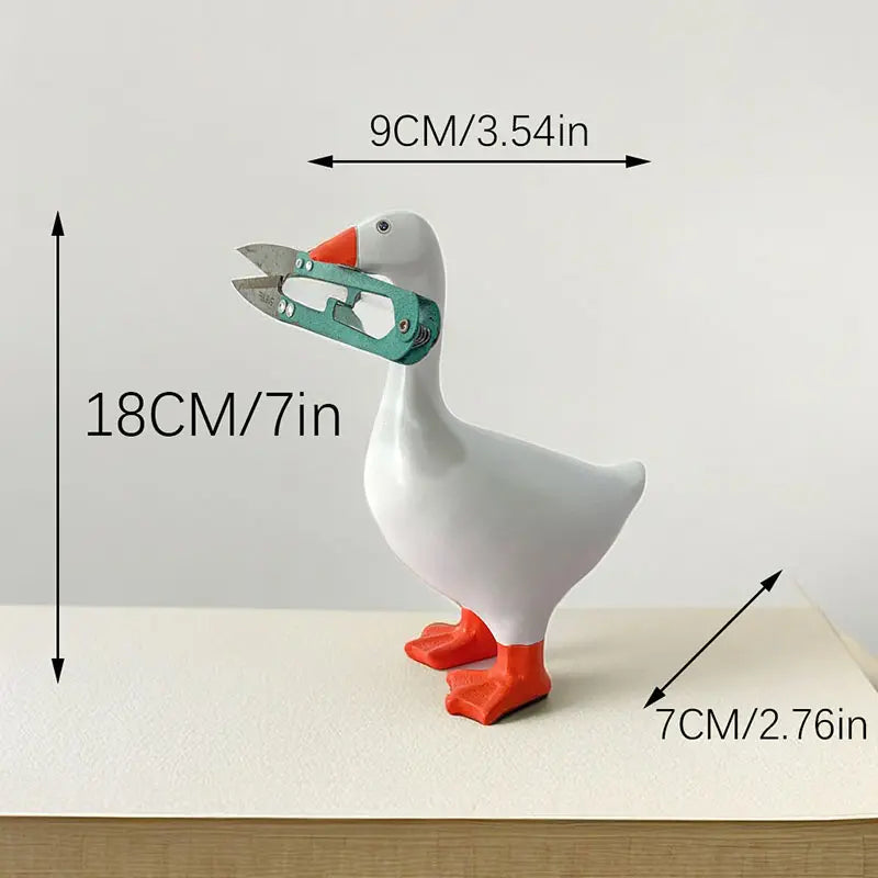 【Father's Day Gift】7-in Smooth Lightweight Modern Animal Theme Duck Statue Set with Magnetic Beak Metal Key Organiser, Stable Weighted Base, Strong Grip, Cute Goose Figurine for Desk Decor, Stands Steady Home & Kitchen Decor